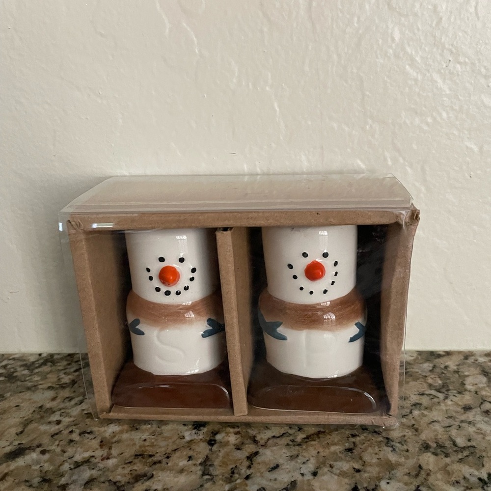 Marshmallow Snowmen Salt & Pepper Shakers